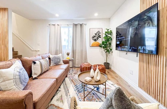 Bohemian Habitat in Hollywood - BR1-WH