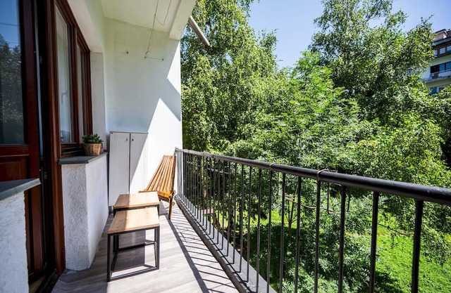 Cozy One-bedroom Apartment near City Center