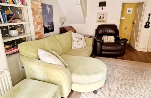Beautiful cottage in town centre