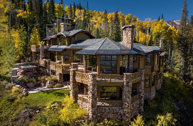 Ski-in/Ski-out via the Back Door - Breathtaking Views