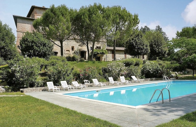 Apartment in Mantignana