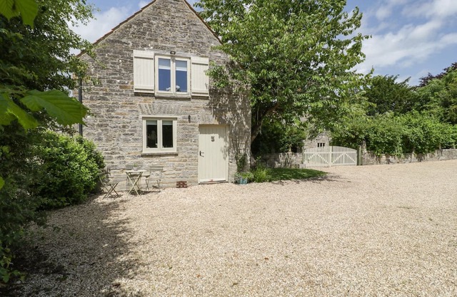 THE END, romantic, character holiday cottage in Langport