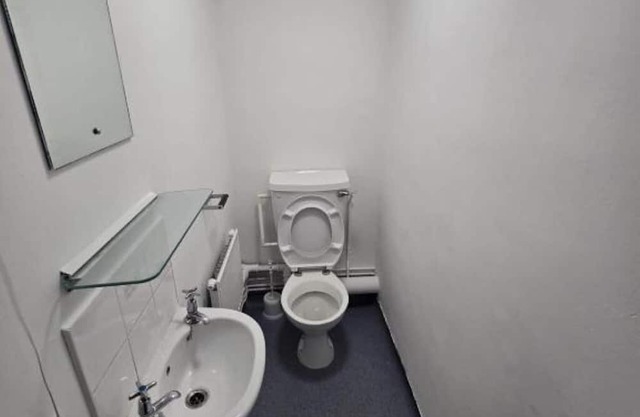 Bright & Cozy Triple Room En-Suite Great Location