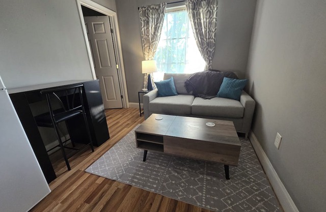 Private Cottage Pad - Weekly or Monthly