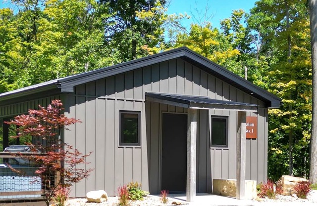 Cozy Woodside Cabins w/Hot Tub, Private Deck & Scenic Trails in Wine Country