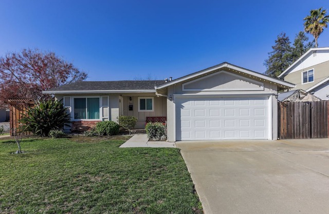 Charming 3-bedroom house in delightful Fremont with AC