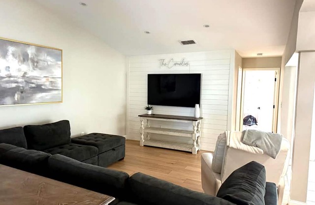 Luxury House - Sleeps 6, Golf, Disney, Family Fun!