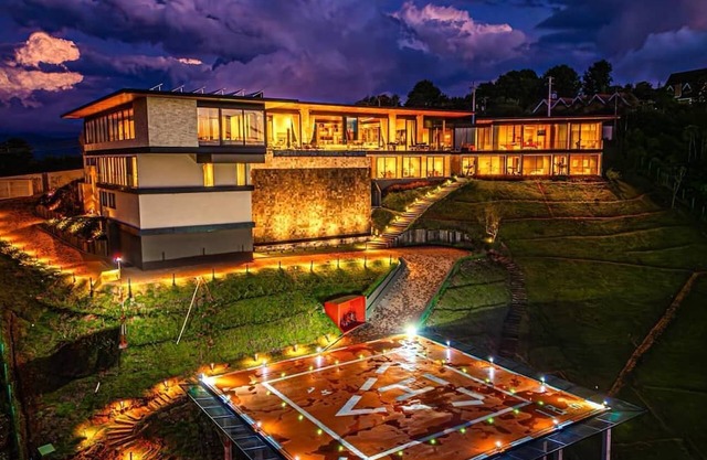 Beautiful Mega House in the Mountains, Mansion in Campos do Jordão
