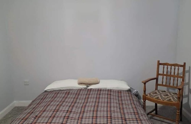 Stay Near Colchester Twn Centre1