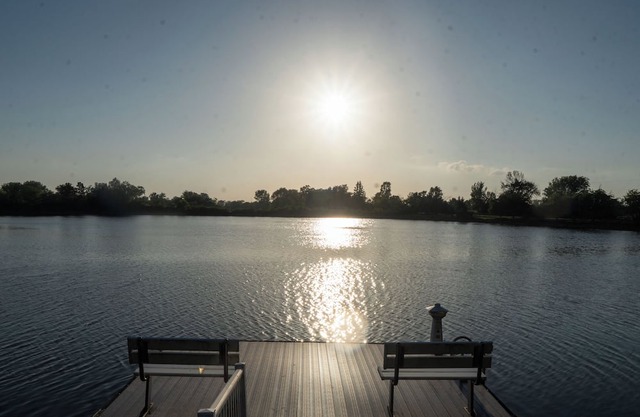 Trek & Relax: Countryside Home w/Hot tub+Water Views+Fishing+Grill+Campfire+
