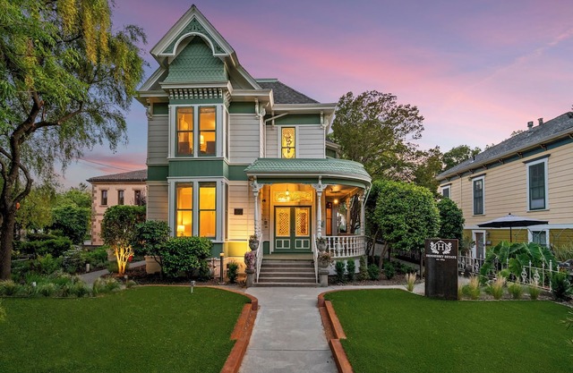 Luxury Napa Downtown Estate With Pool/Hot Tub