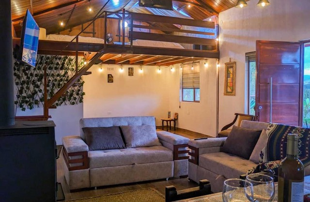 Ciela's Cabin with Jacuzzi Minigolf (pet friendly)