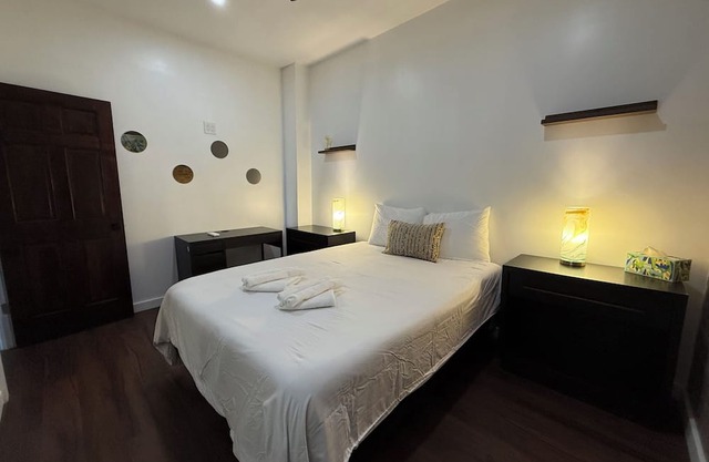 3-bedroom apartment in wonderful Brooklyn, close to train