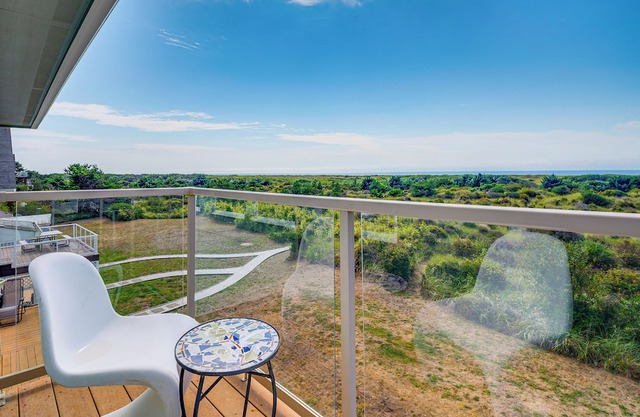 Copalis Beach Family Home: Close to Sites & Nature