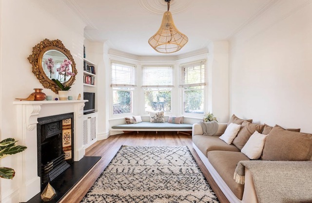 Stylish 3-Bed Home with Garden in Dollis Hill