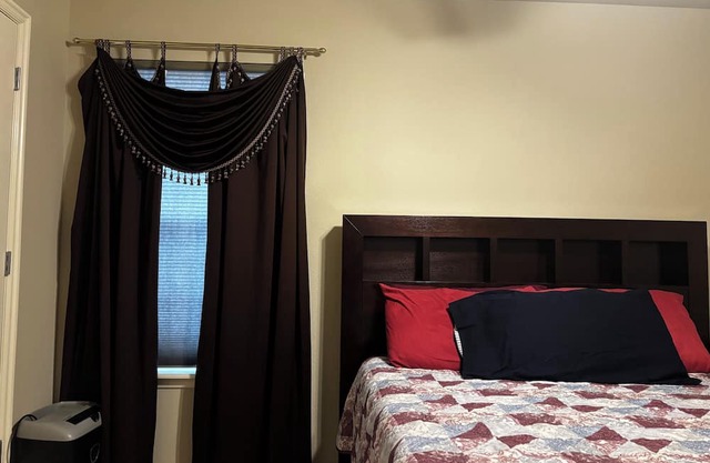 Private Room in Shared Home- Cultural Comfort