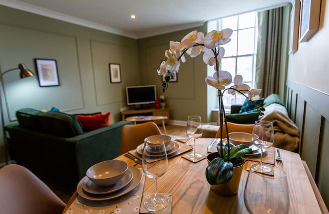 Lestrade 2 Bed Apartment Duplex