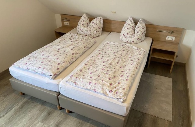 Double room classic 4 (2nd floor) - Gasthof Dörsbachhöhe