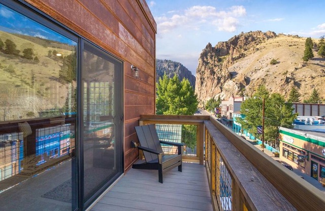 New Listing! Luxury Uptown Loft and Studio Combo-Heart of Downtown Creede