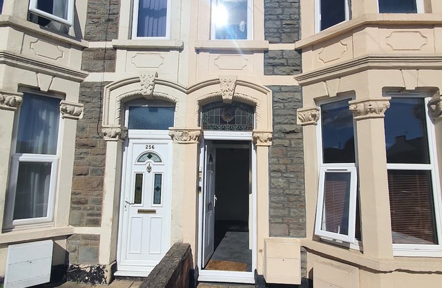 Beautiful 1 bed apartment 10minutes walk from Fishponds high street