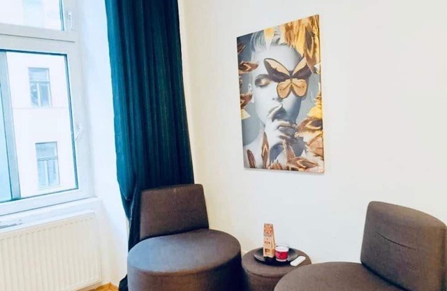 Comfy & Cozy 3BR Apartment by Währinger Park
