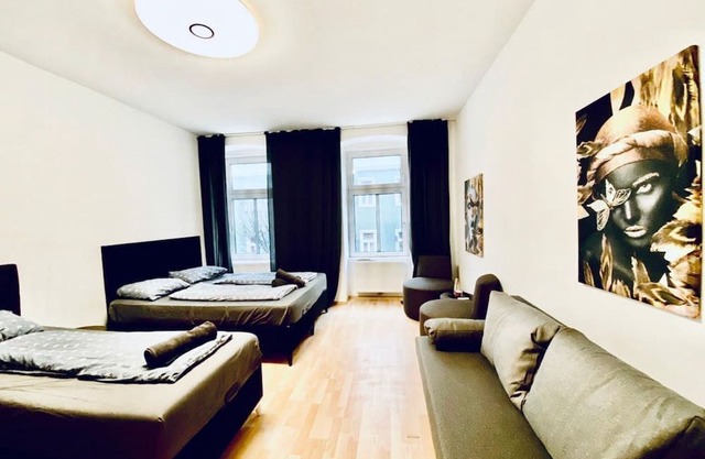 Affordable Room for 5P, 10-Min to Währinger Park