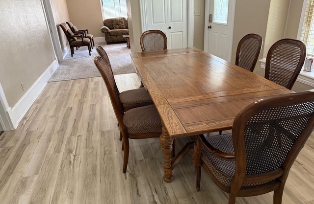 8 beds-Great deal!