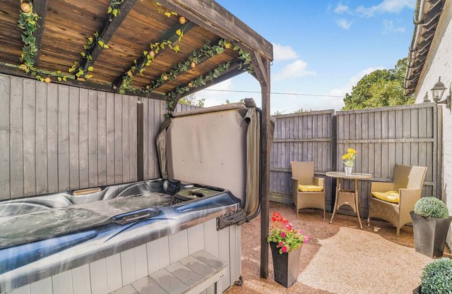 The Coachmans Cottage - UK50418