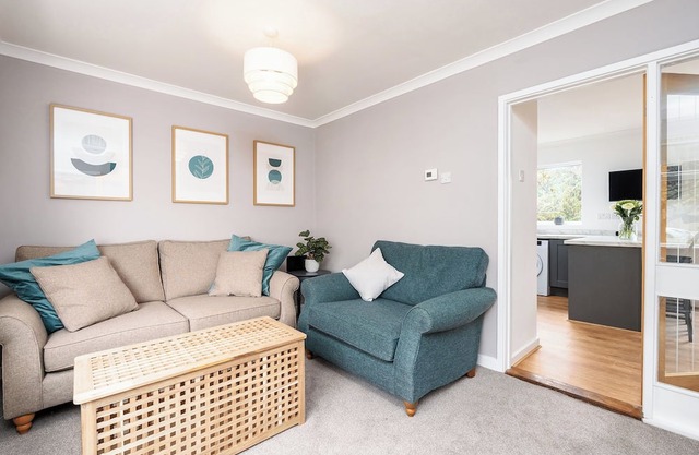 Formby Coastal Retreat – 3-Bed Home Near Beach, Golf & Red Squirrel Reserve