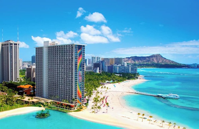 Hilton Hawaiian Village - Experience Paradise in a 2BR Villa - Sleeps 6