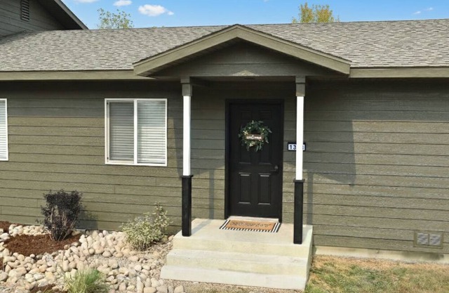 Cowboy Condo in Charming Shelby