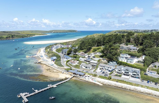 The Old Boathouse, Rock - Seaside Family & Doggy Retreat