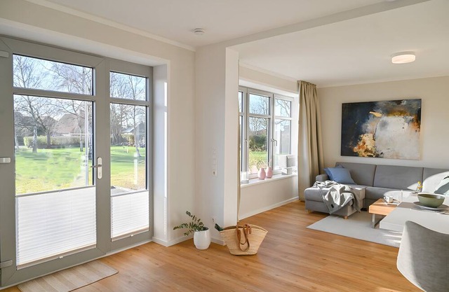 Helle Deel – Bright Holiday Apartment with Sauna and Terrace