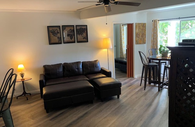 Large 2BR/1.5BA Family Suite In The LA Foothills