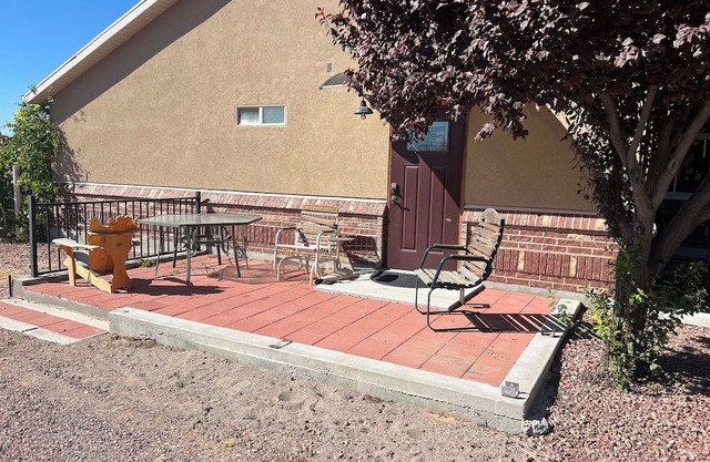 Charming 1-bedroom house in lovely Dammeron Valley with AC