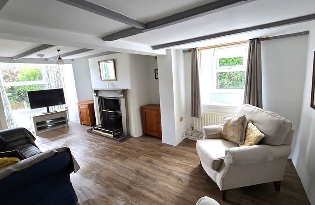 Gorgeous character cottage in Bolingey, around 20 minutes walk to Perranporth