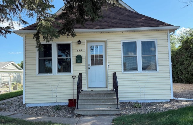 Charming 2-bedroom house in picturesque Harvey with AC