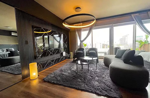 Spectacular Studio 600MB Wi-Fi, Security 24hs