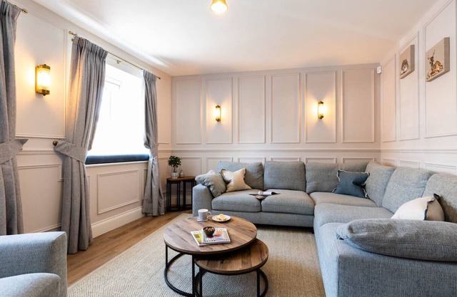 Castle View Cottage - H/Tub & EV Charging