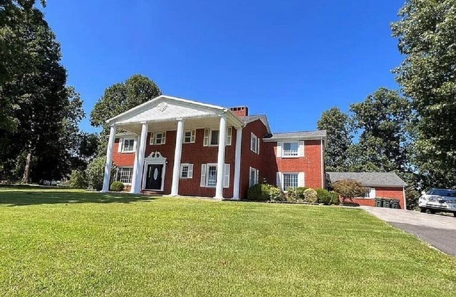 Graceland 5 Star