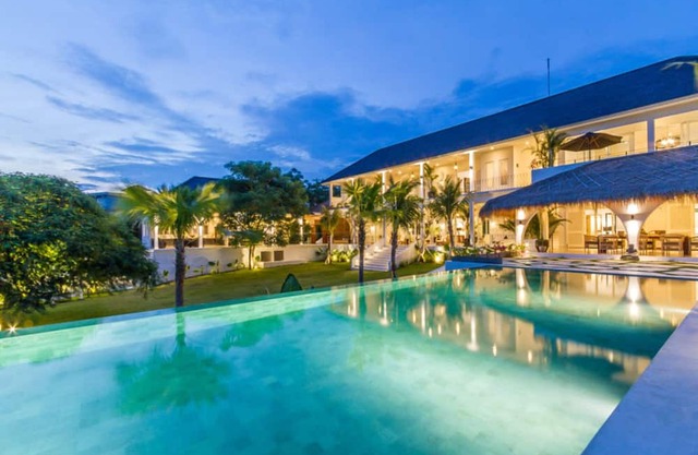 Imagine Your Family Renting a Luxury 5 Bedroom Holiday Villa with Stunning Ocean Views