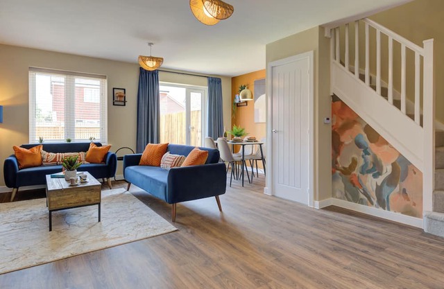 Stylish 3BR Stay in Bourne with Parking