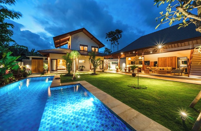 Exclusive Villa with Breathtaking Views, Bali Villa 2201