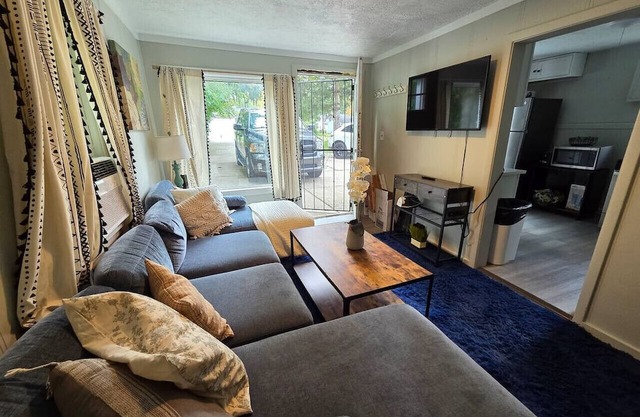 Great little house in Woodmere/Beachwood, Orange