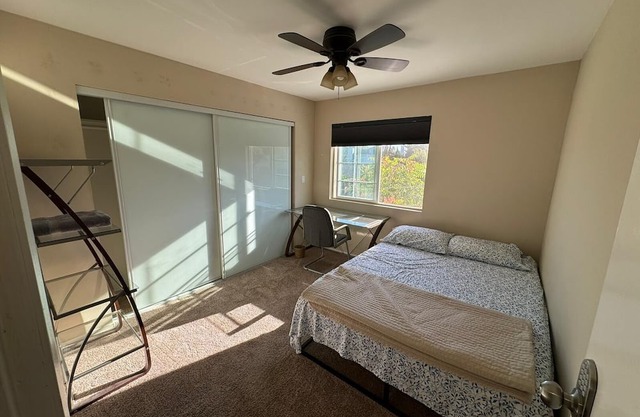 Charming 1-bedroom w/large window close to Silicon valley and Stanford