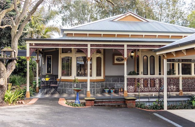 ROSEBERY COTTAGE - PREMIUM LUXURY ACCOMMODATION IN THE BEAUTIFUL YARRA VALLEY