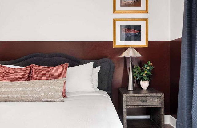 Luxury Nashville Homes: Sleeps 36, Free Parking, Perfect for Groups