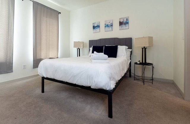 Spacious Nulu 1BR CozySuites 05