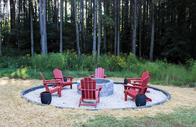 Shore Thing Lake House w/ Firepit and Lake Access on Lake Gaston!