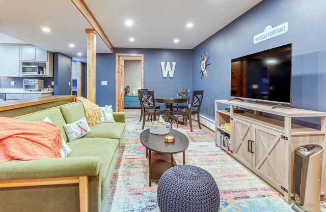 Ski-In/Ski-Out Condo in Upson - Walk to Lake